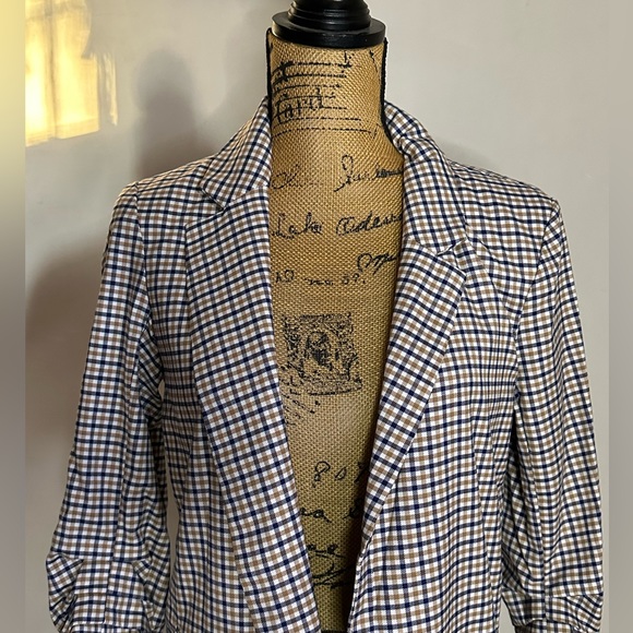 3/4 sleeve plaid blazer - Picture 2 of 11